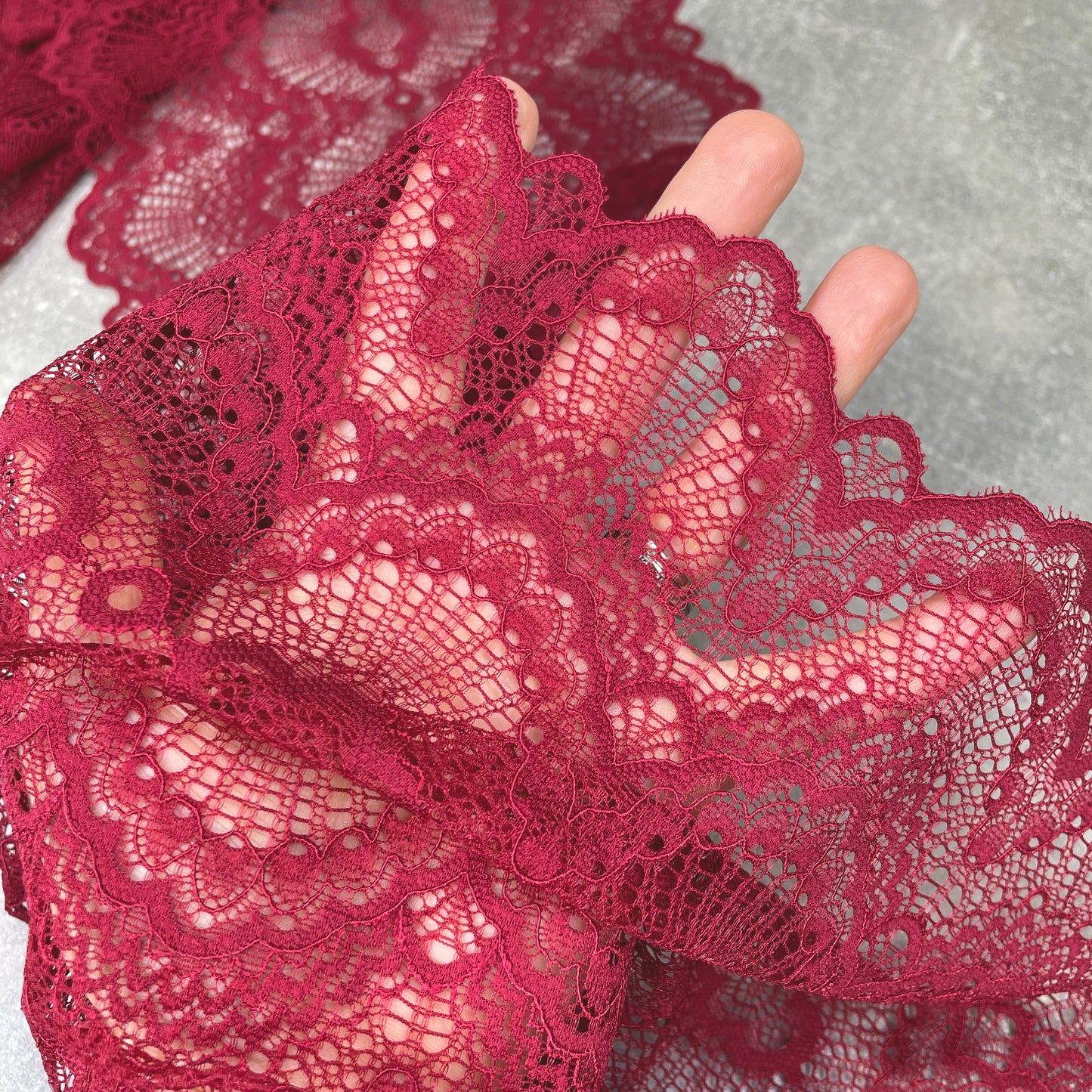 Stretch Lace ~ Carmine