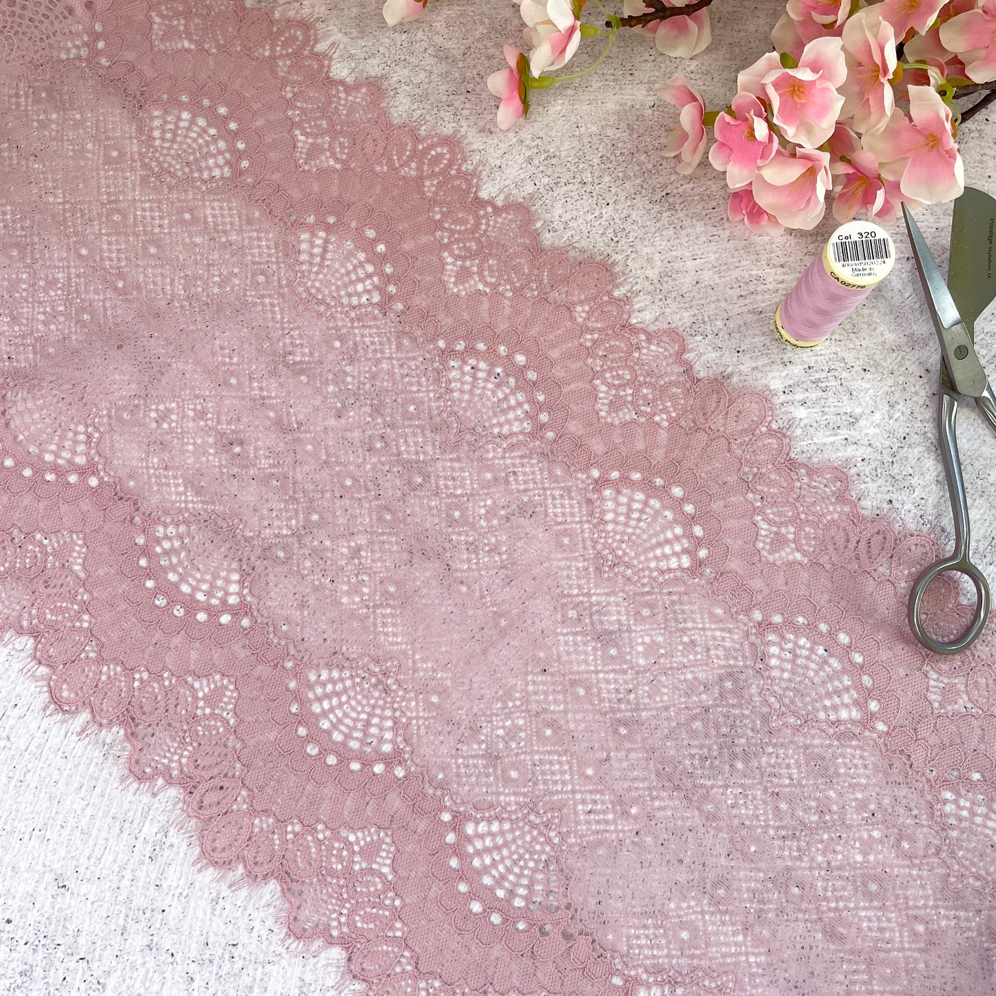 Stretch Lace ~ Ballet Dancer