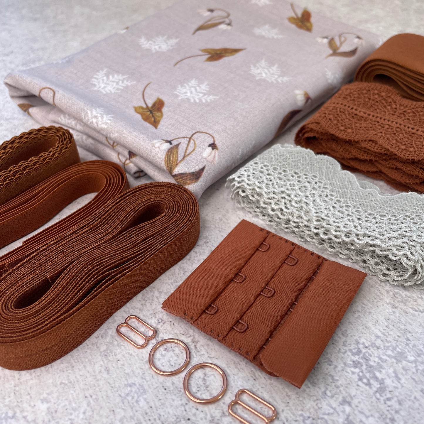 Limited Edition Kit ~ 'Snowdrop' ~ Lounge bra and briefs