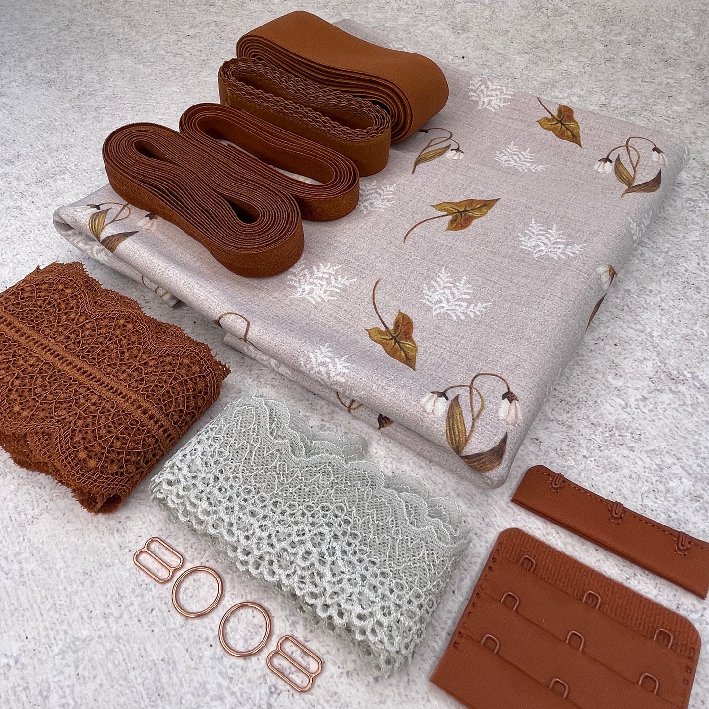 Limited Edition Kit ~ 'Snowdrop' ~ Lounge bra and briefs