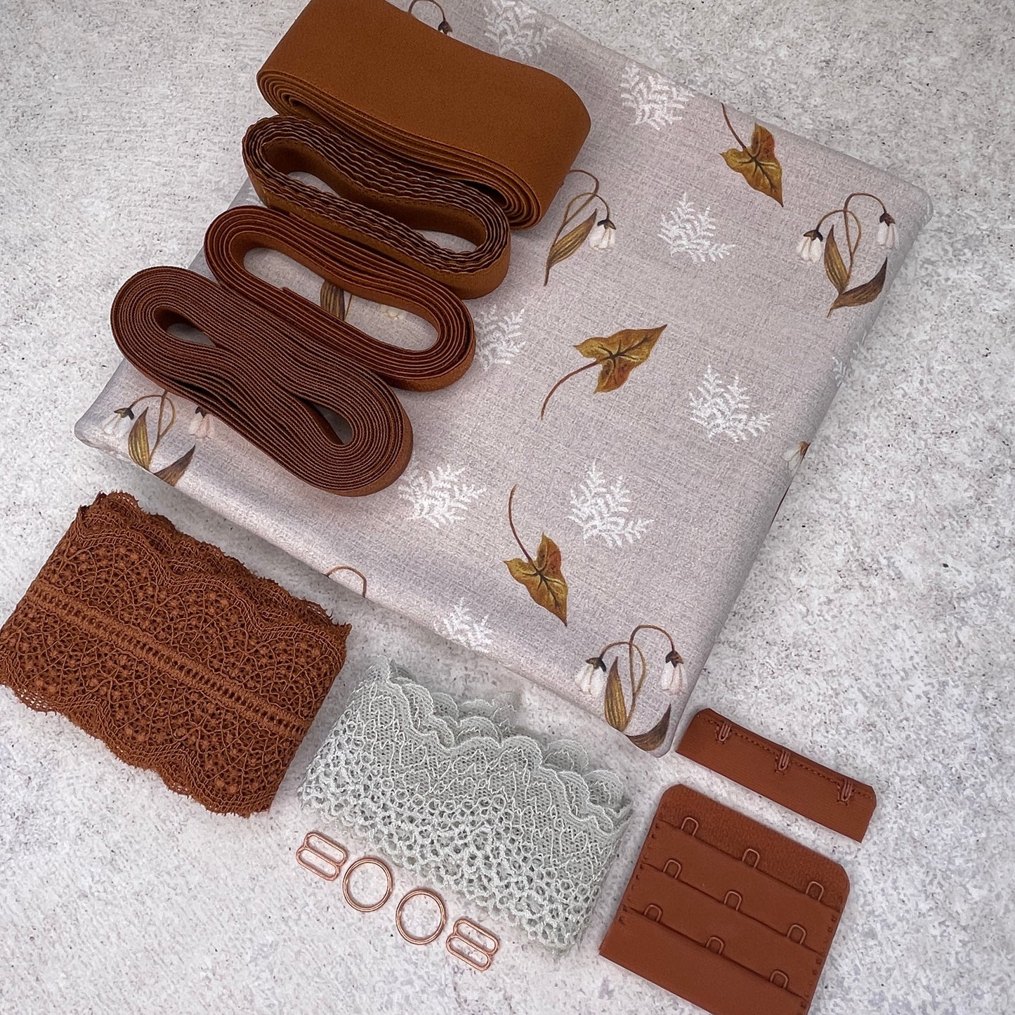 Limited Edition Kit ~ 'Snowdrop' ~ Lounge bra and briefs