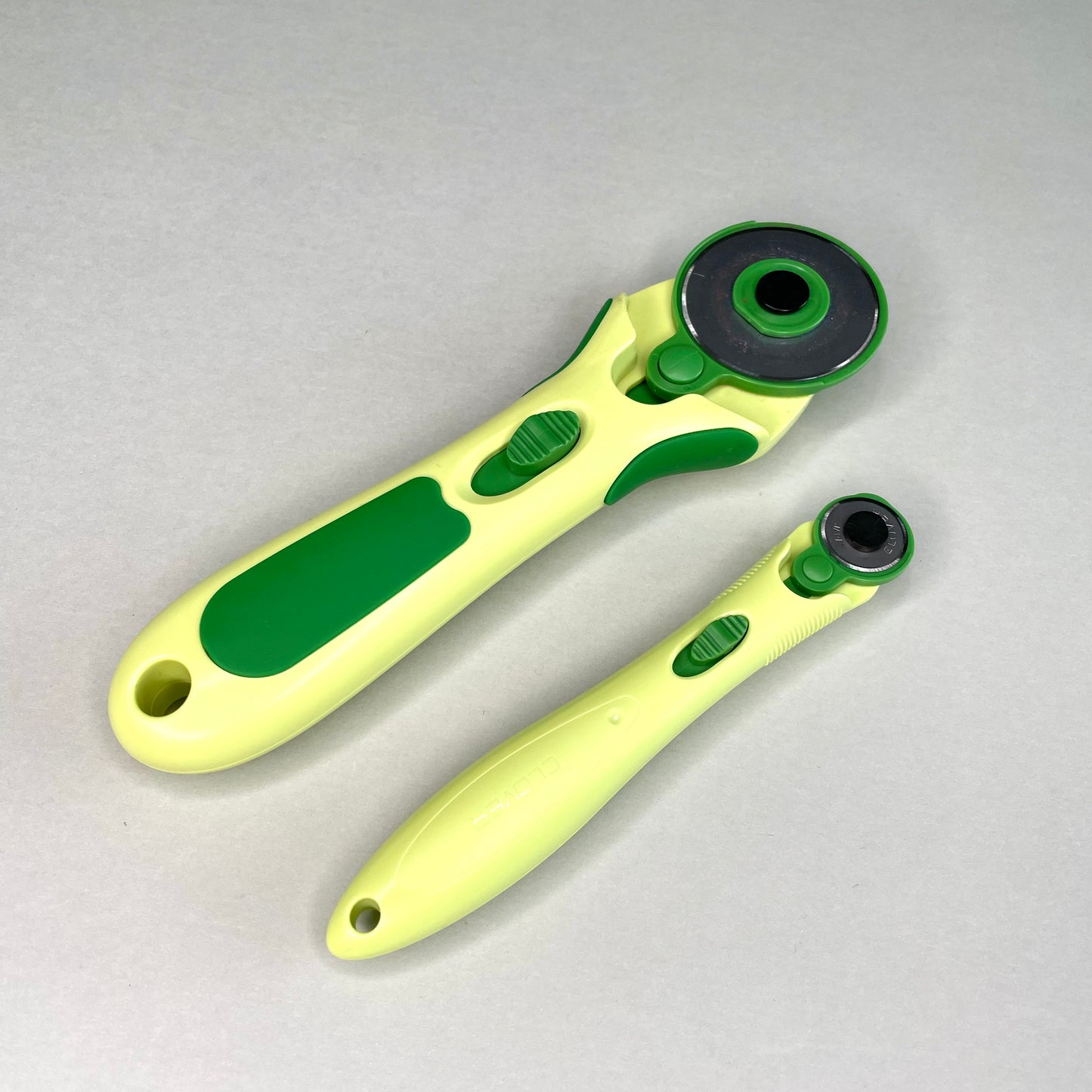 Rotary Cutter ~ Clover 45mm and 18mm